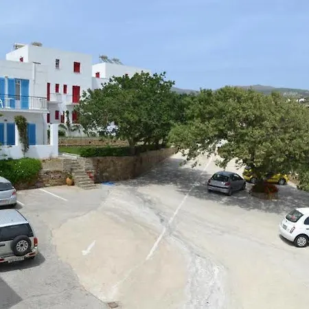 Ostria & Aparthotel Gavrio