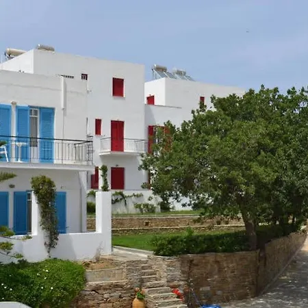 Aparthotel Ostria & 4*