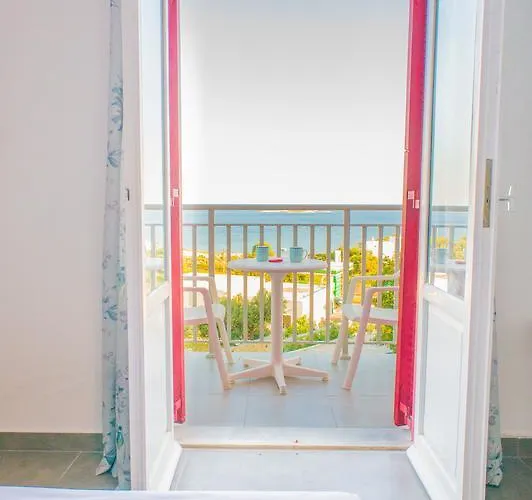 Ostria & Lägenhetshotell Gavrio