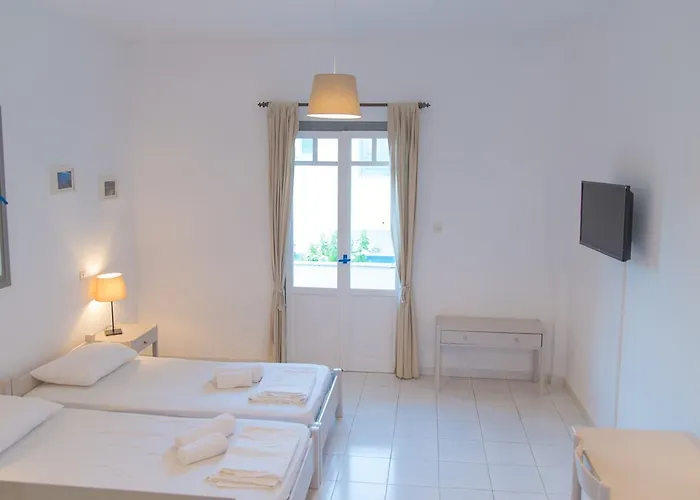 Ostria & غافريون