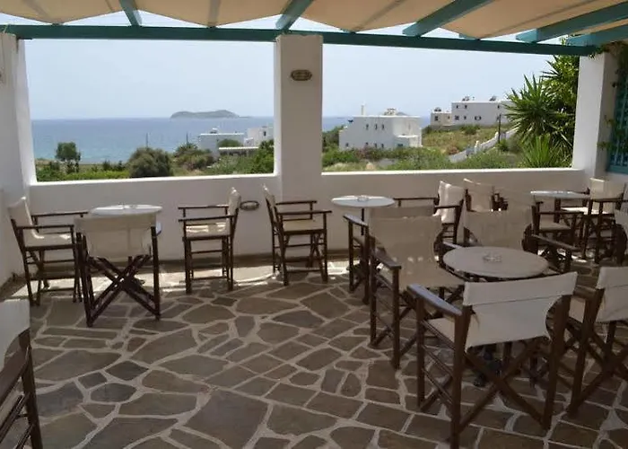 Ostria & Ξενοδοχείο με διαμερίσματα Γαύριο